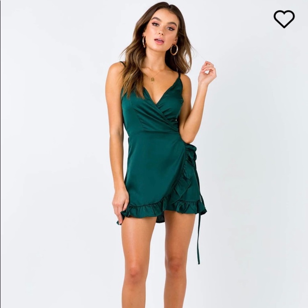 NWOT Princess Polly Green Jewel Dress Size 2